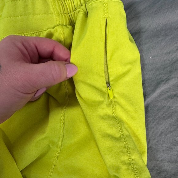 Lululemon Hotty Hot Low-Rise Lined Short 4" Size 4 Neon Yellow - Picture 8 of 8
